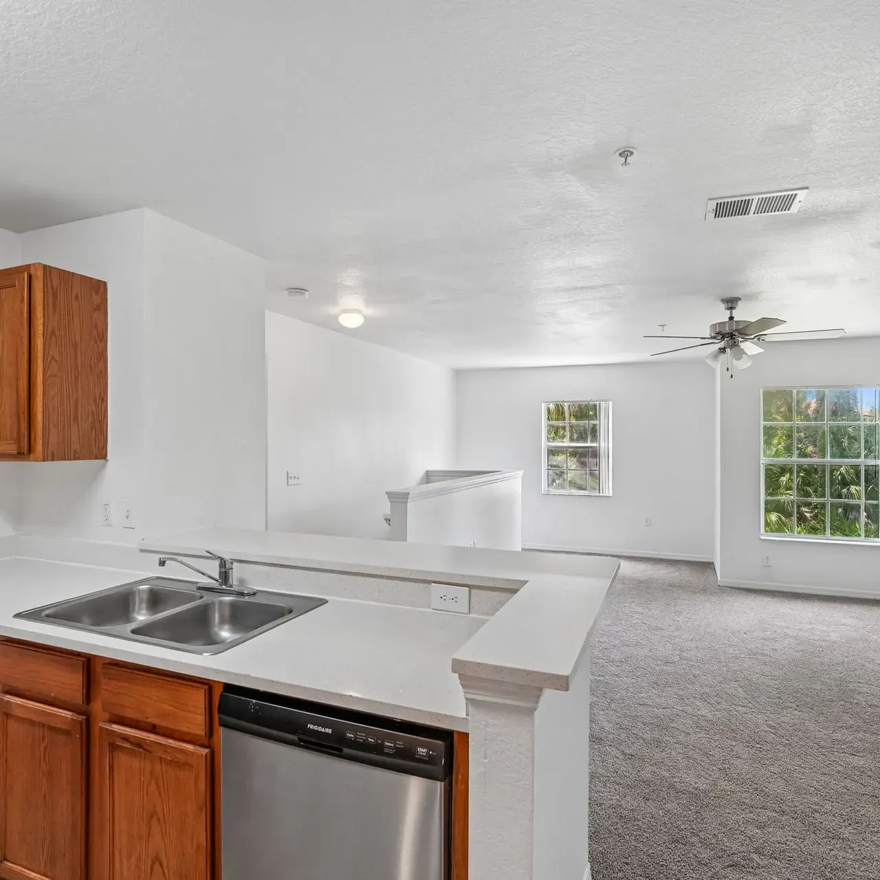 Brittany Bay Apartments