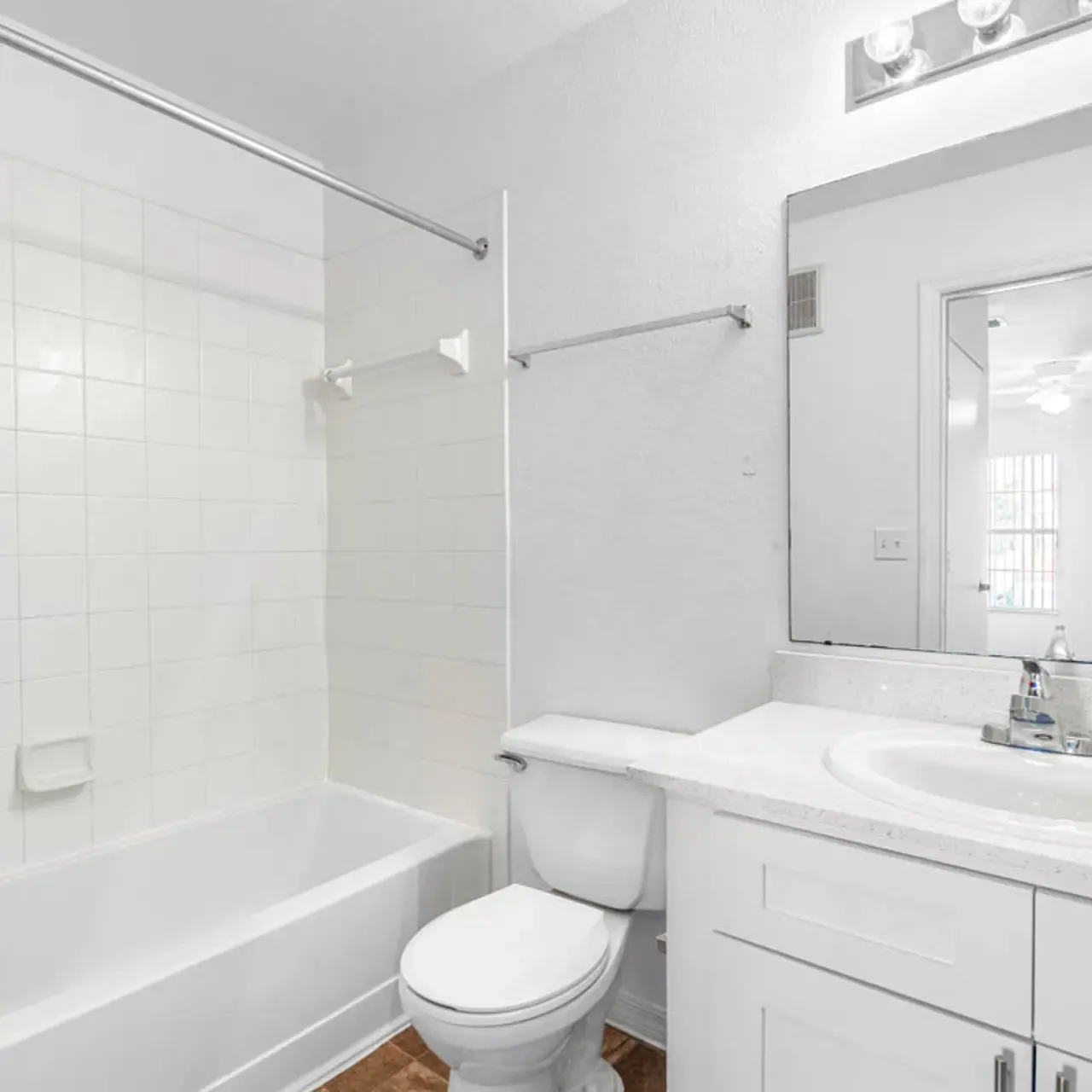 Brittany Bay Apartments