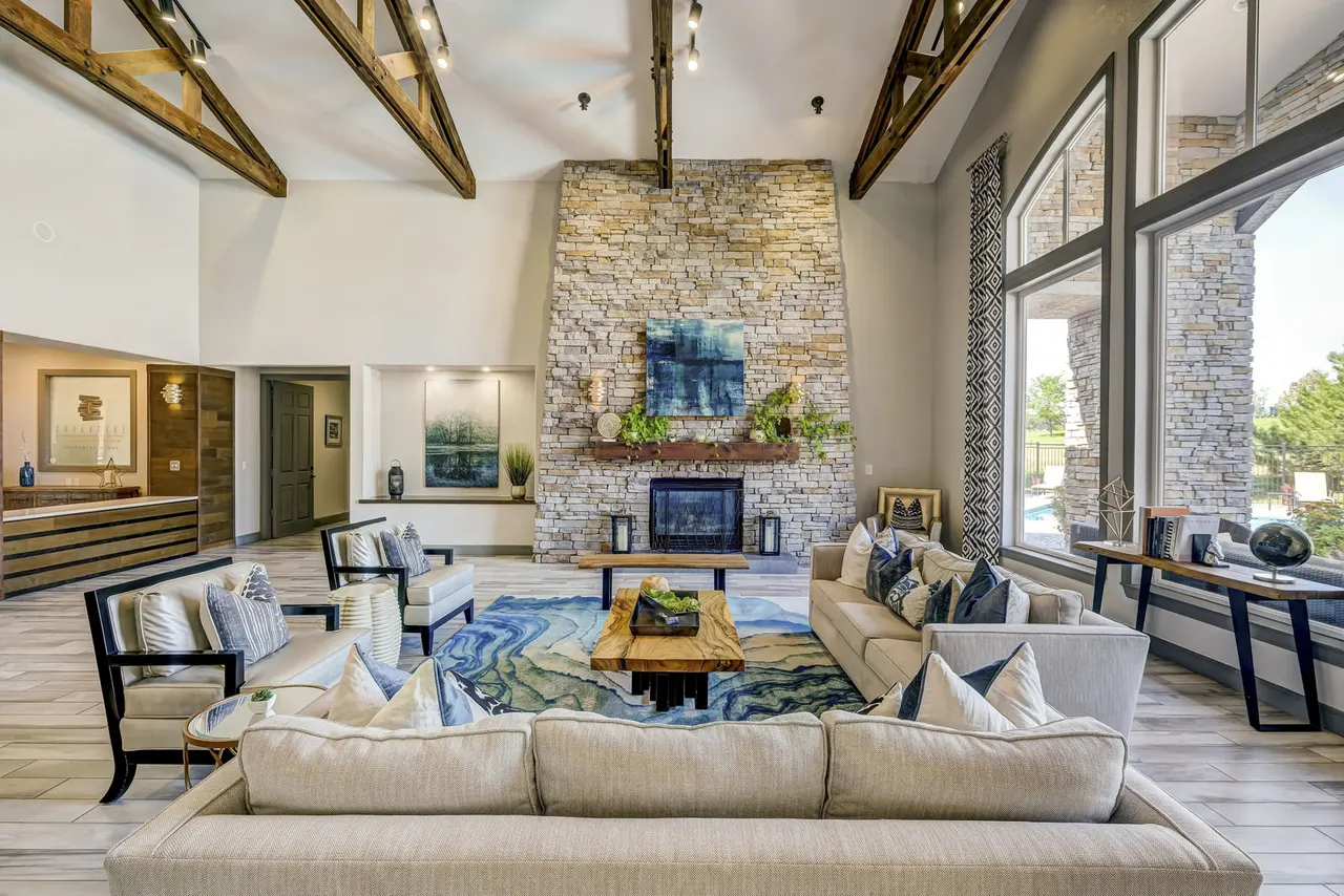 Creekside at Highlands Ranch Apartments