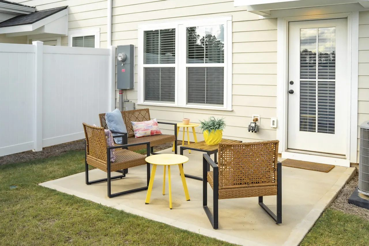 Oak Lake Townhomes