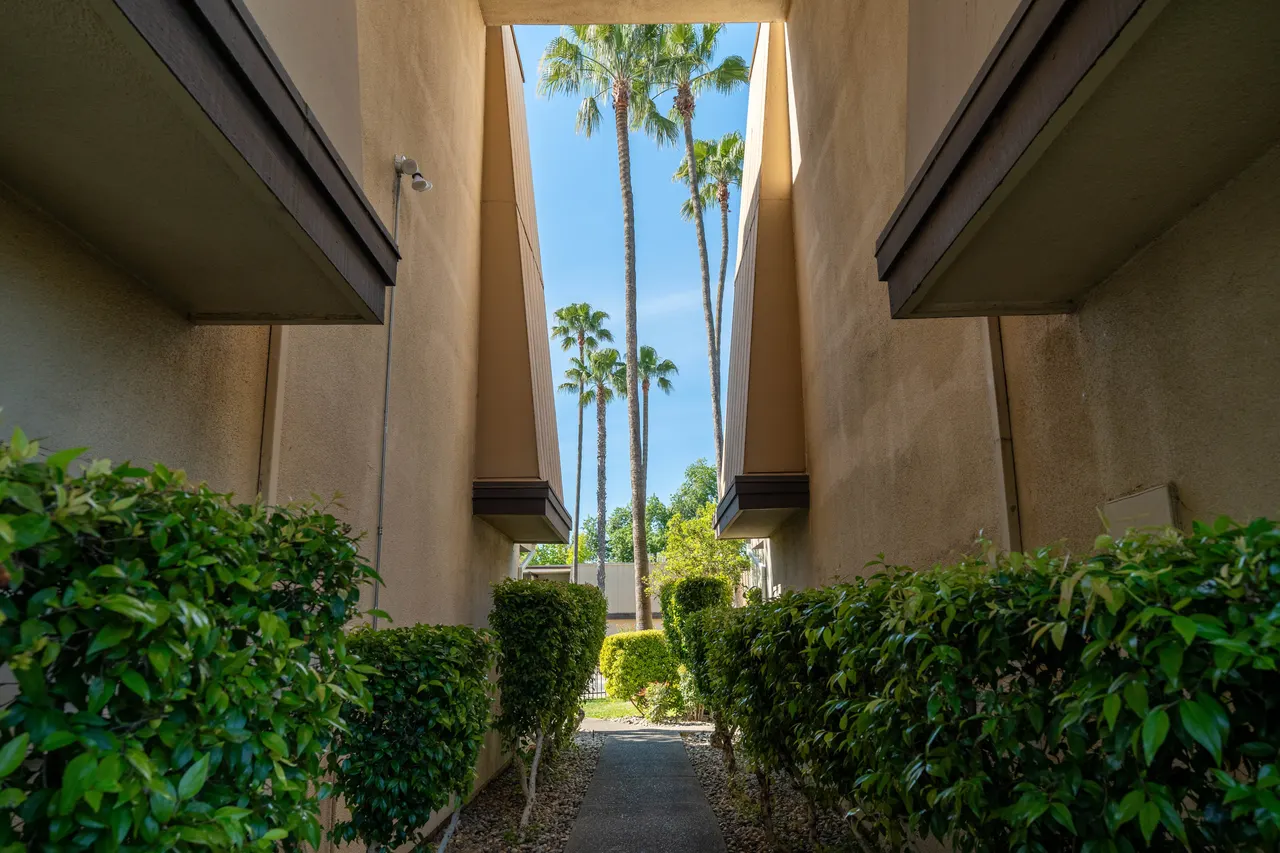 Marconi Gardens East