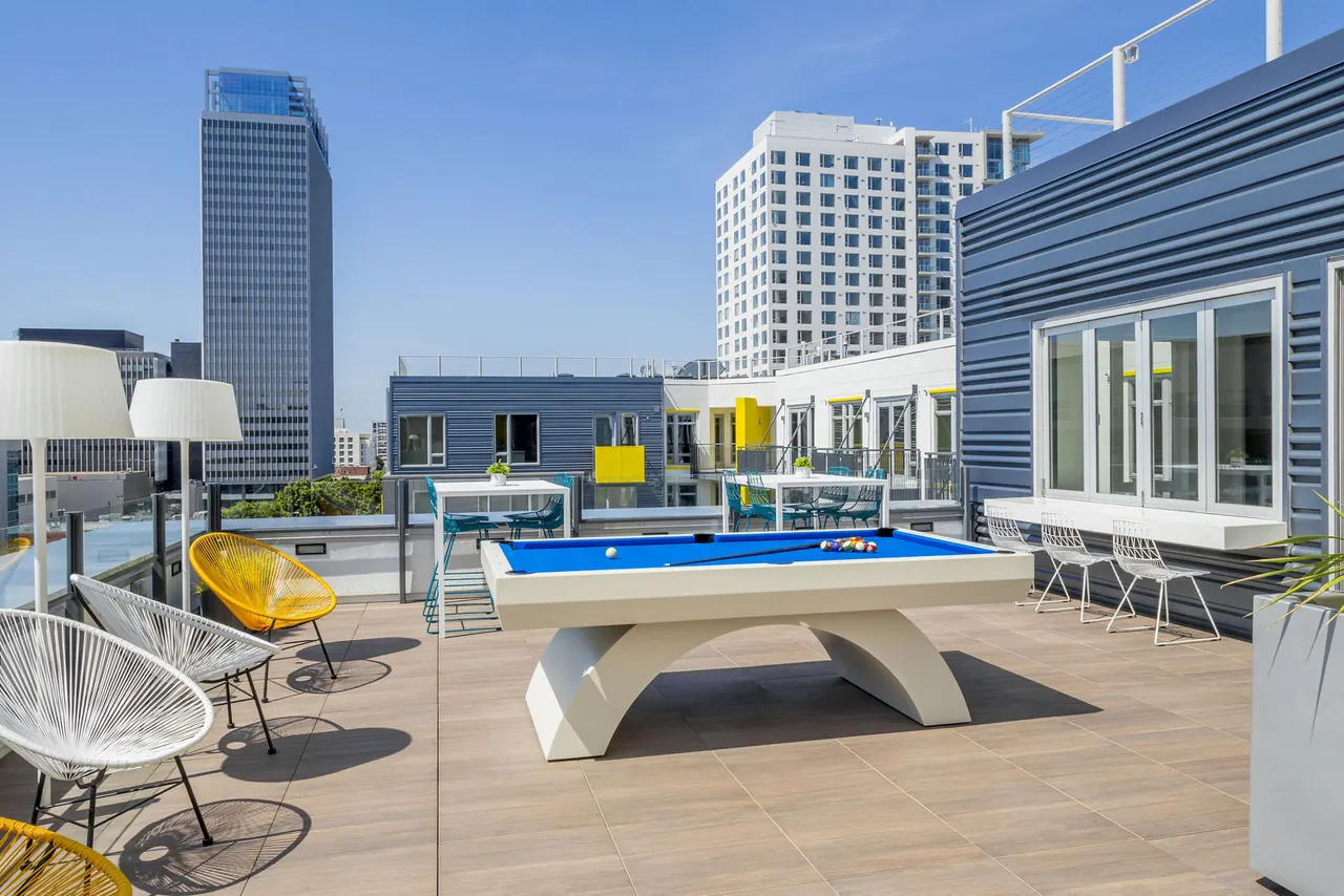 mResidences Olympic &amp; Olive