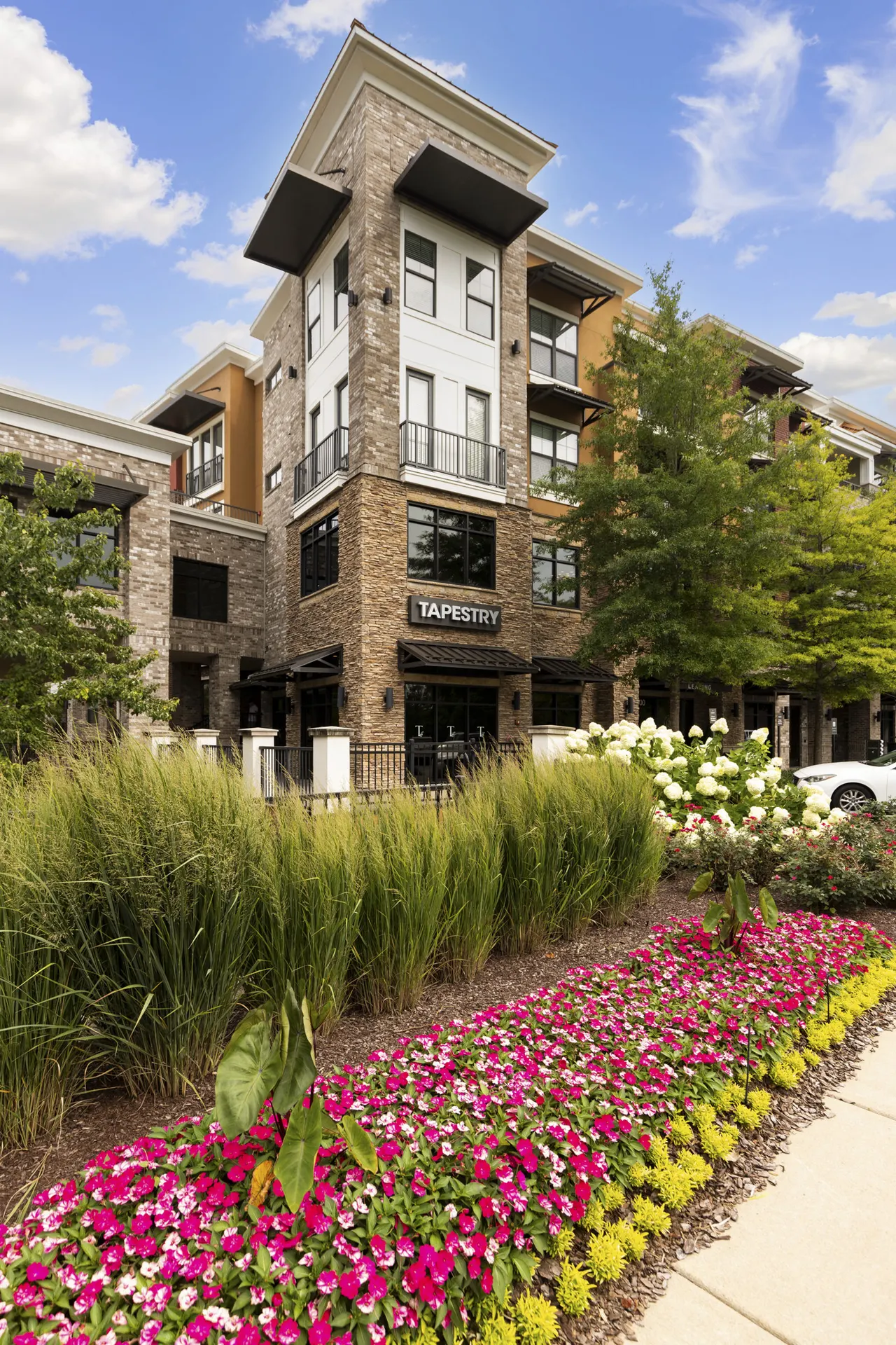 Tapestry at Brentwood Town Center Apartments