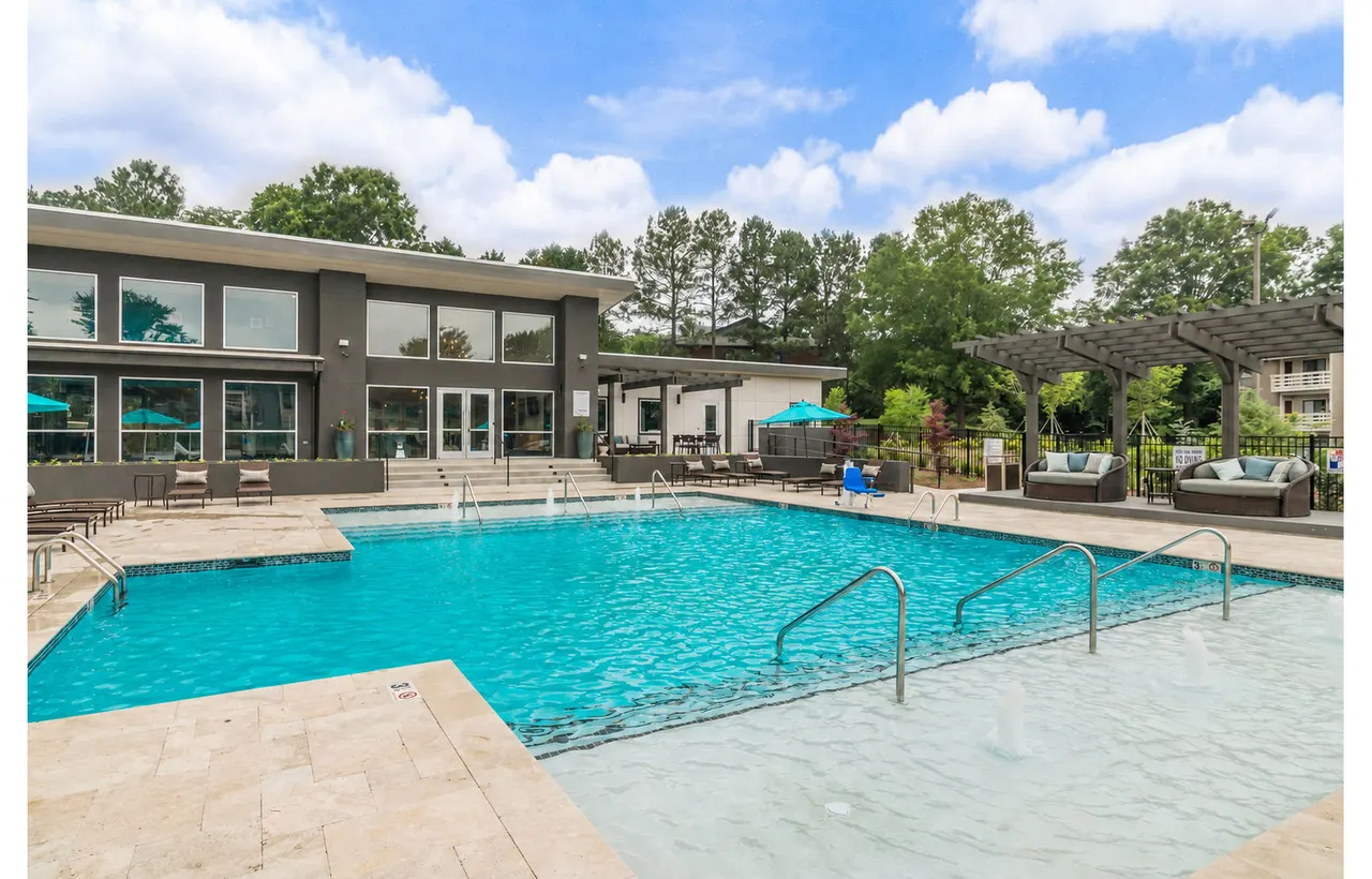 Sardis Place at Matthews by Cortland