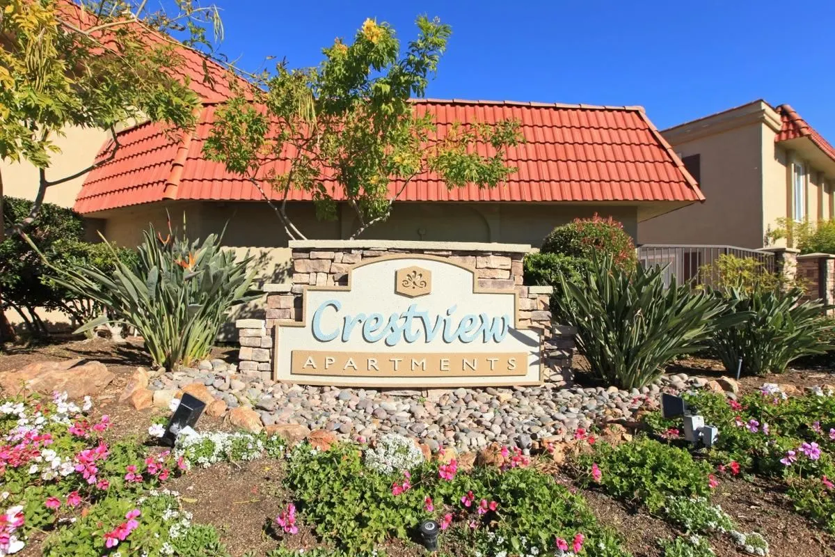 Crestview Apartments