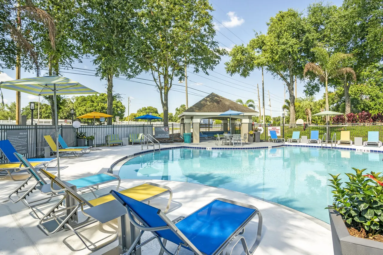 Silver Cove Apartments