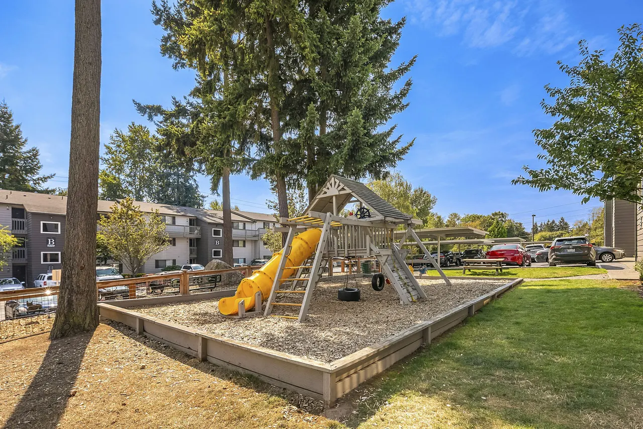 Skyline Park Apartments