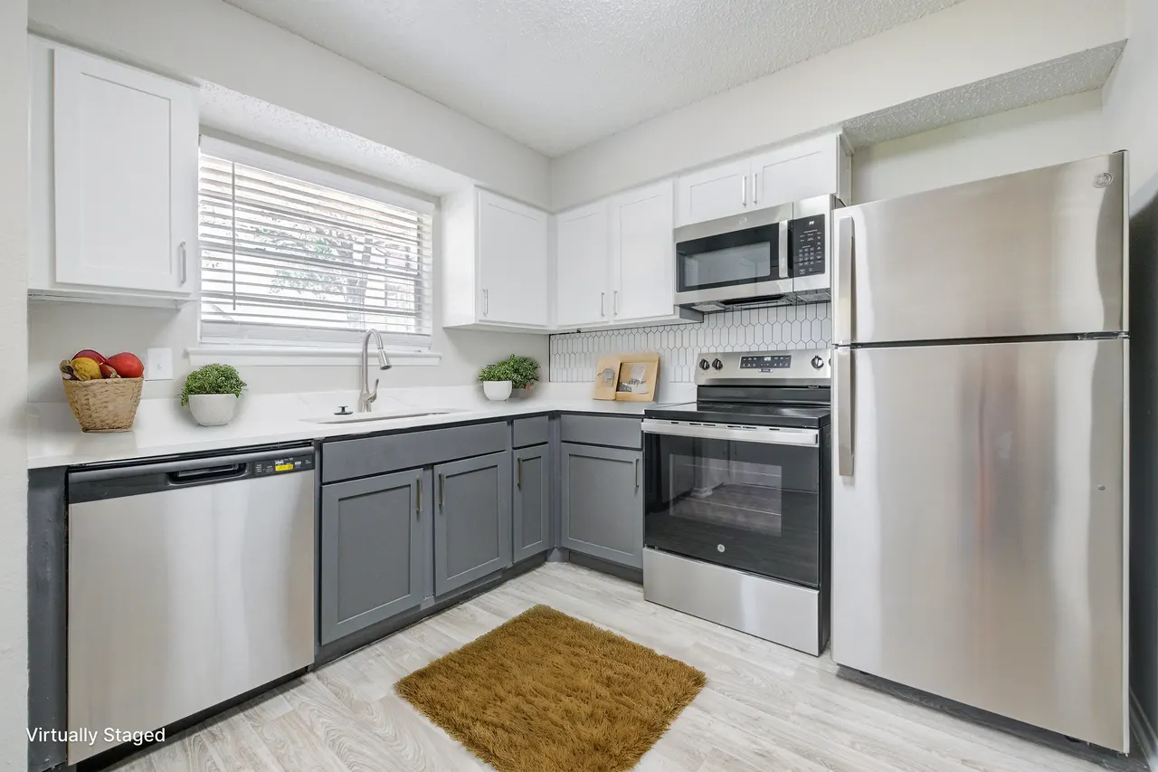 Bella Vista Apartments