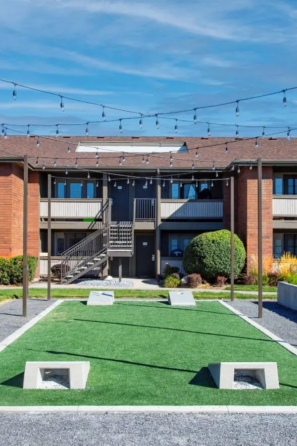 Thornhill Park Apartments