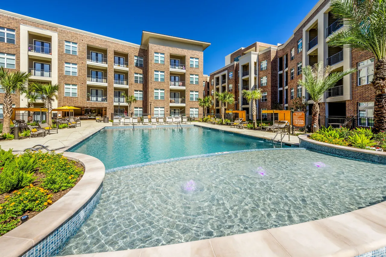 Hardy Yards Apartment Homes