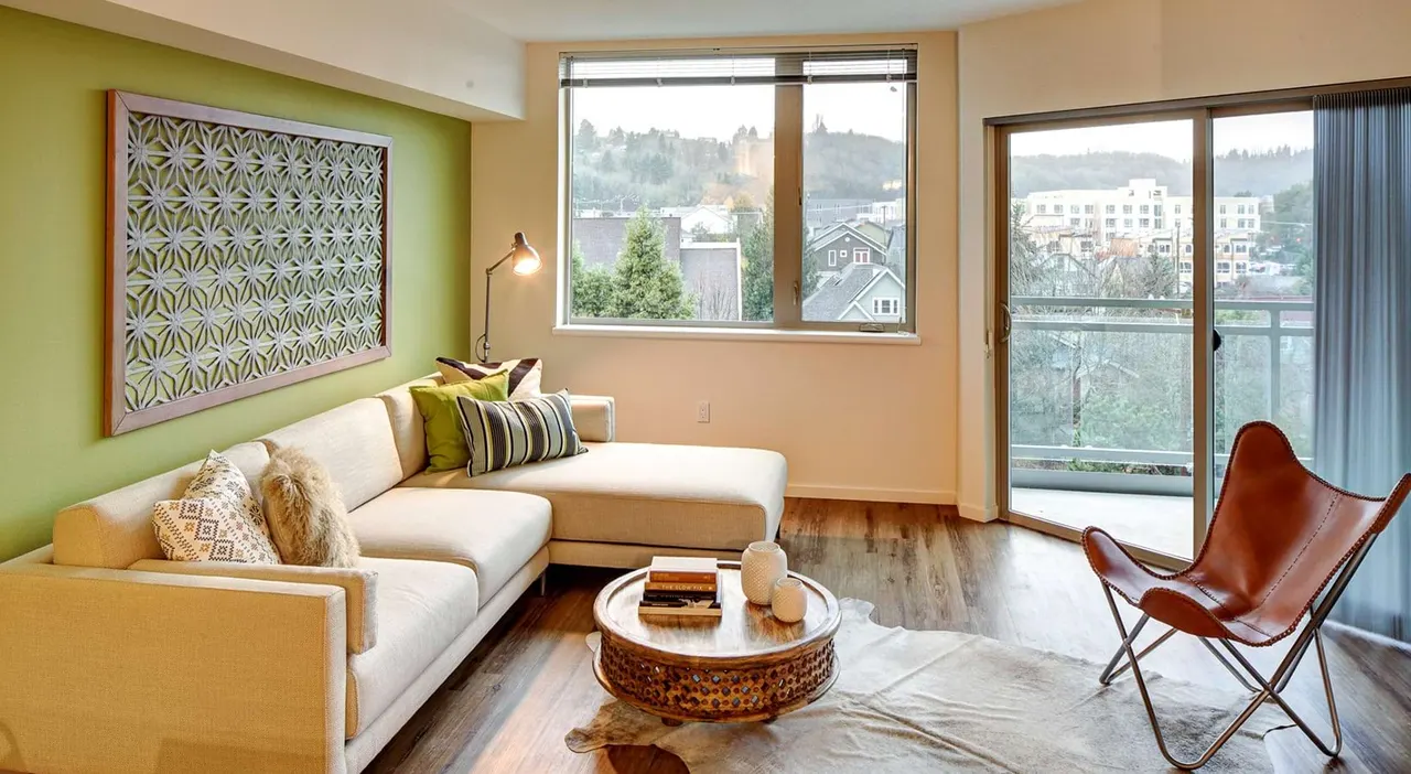 Angeline Apartments