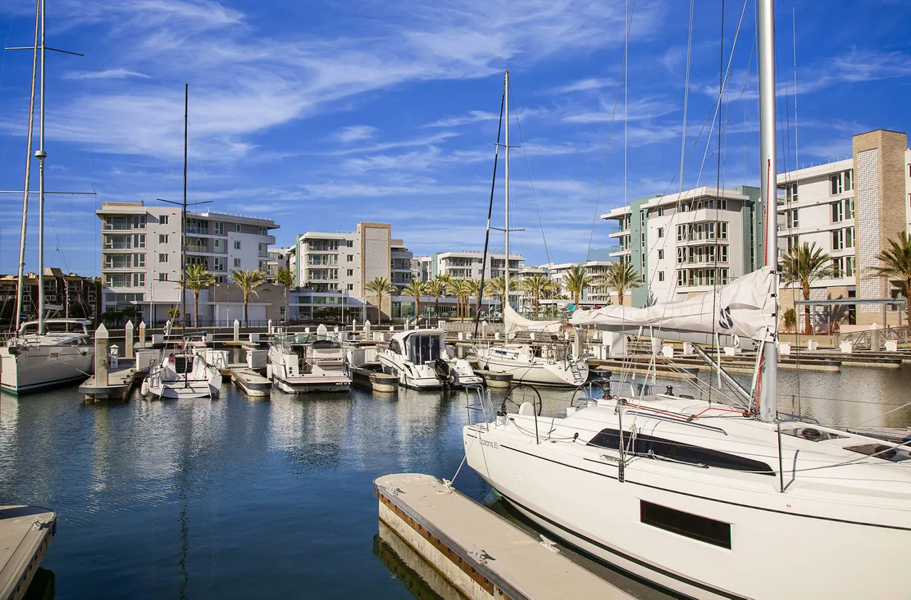 Neptune Marina Apartments