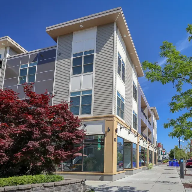 770 Elmwood Apartments