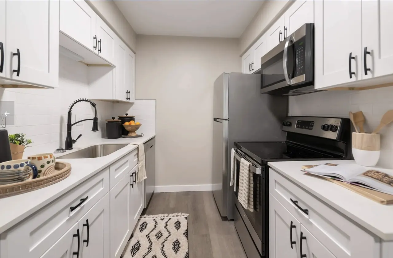 Highpoint Creek Apartments