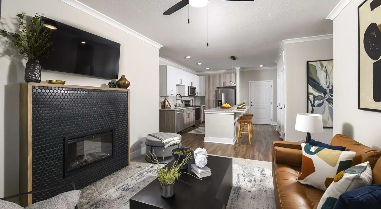 Crowne at 2534
