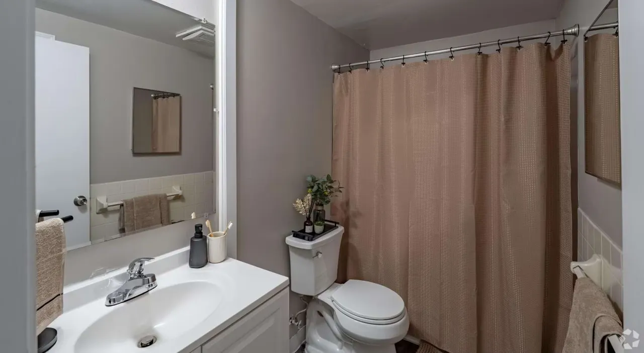 Creekside Village Apartments