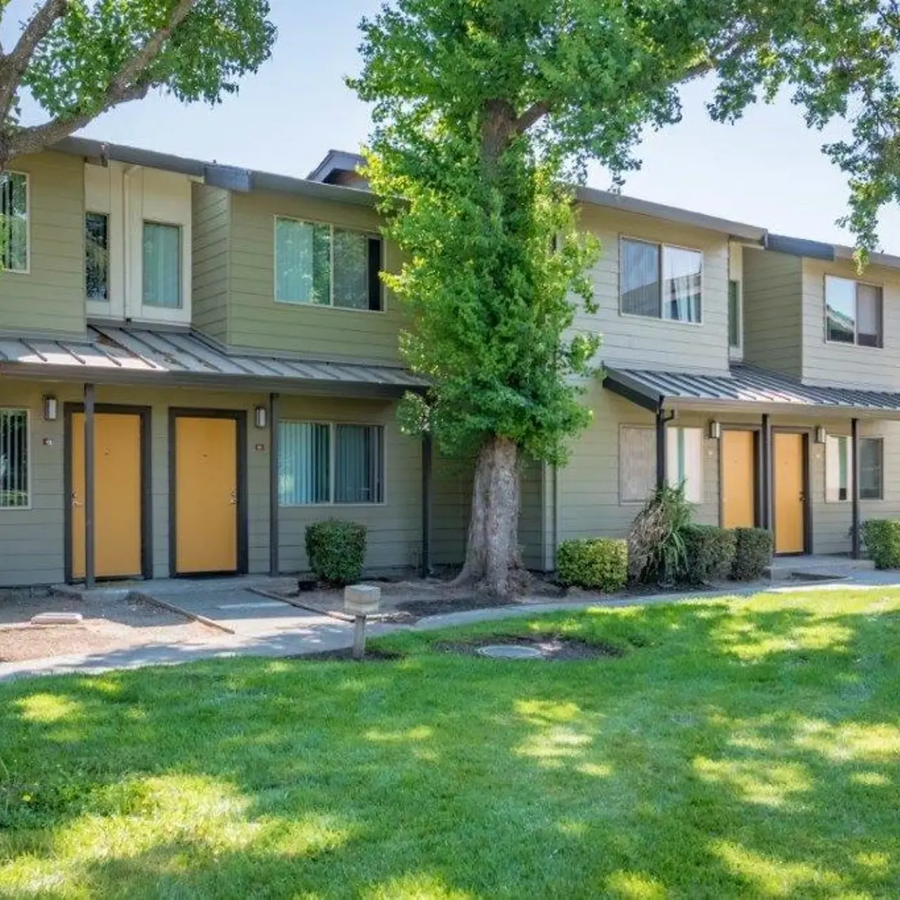 Woodcrest Apartments