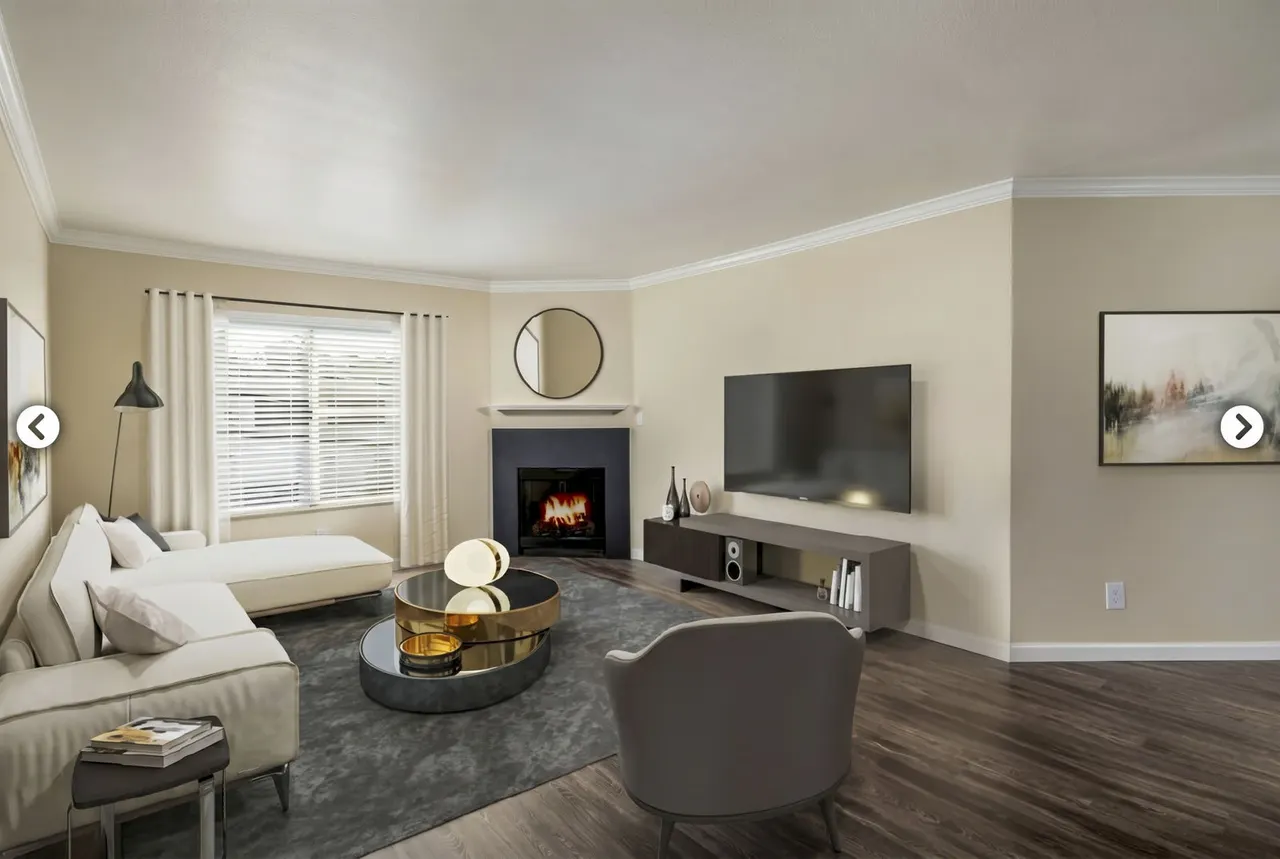 Warner Pointe