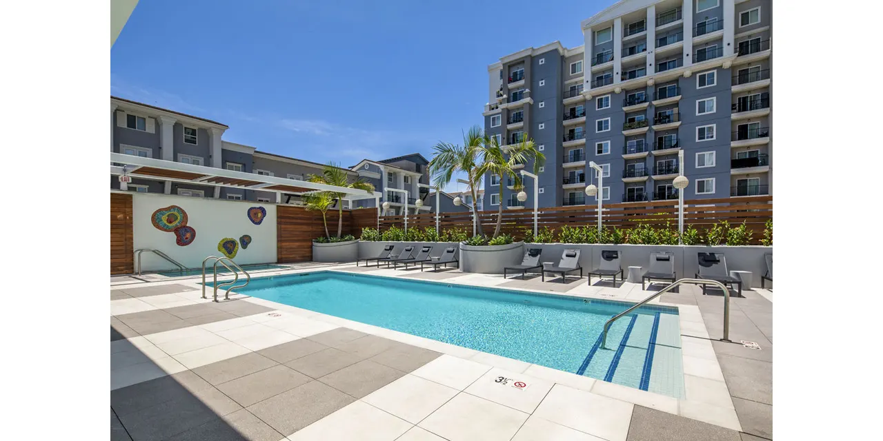 200 West Ocean