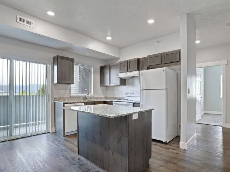 Canyon Heights Apartments