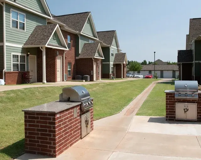 Cross Timbers Apartments