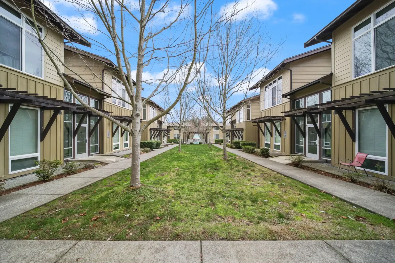 Camelia Apartments