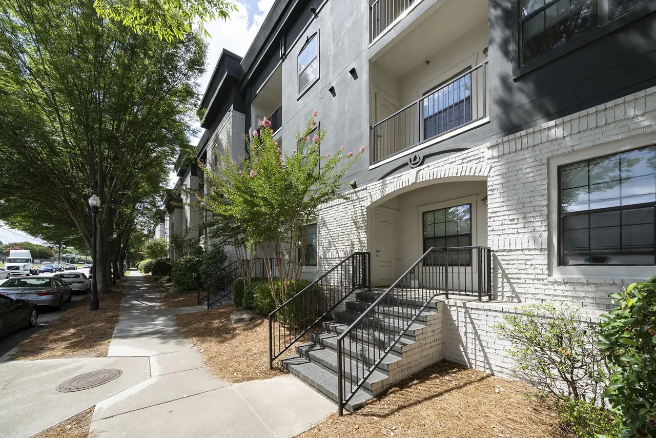 The Grove Chamblee Apartments