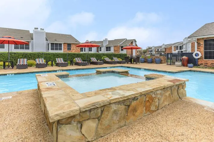 Nova Park Apartment Homes