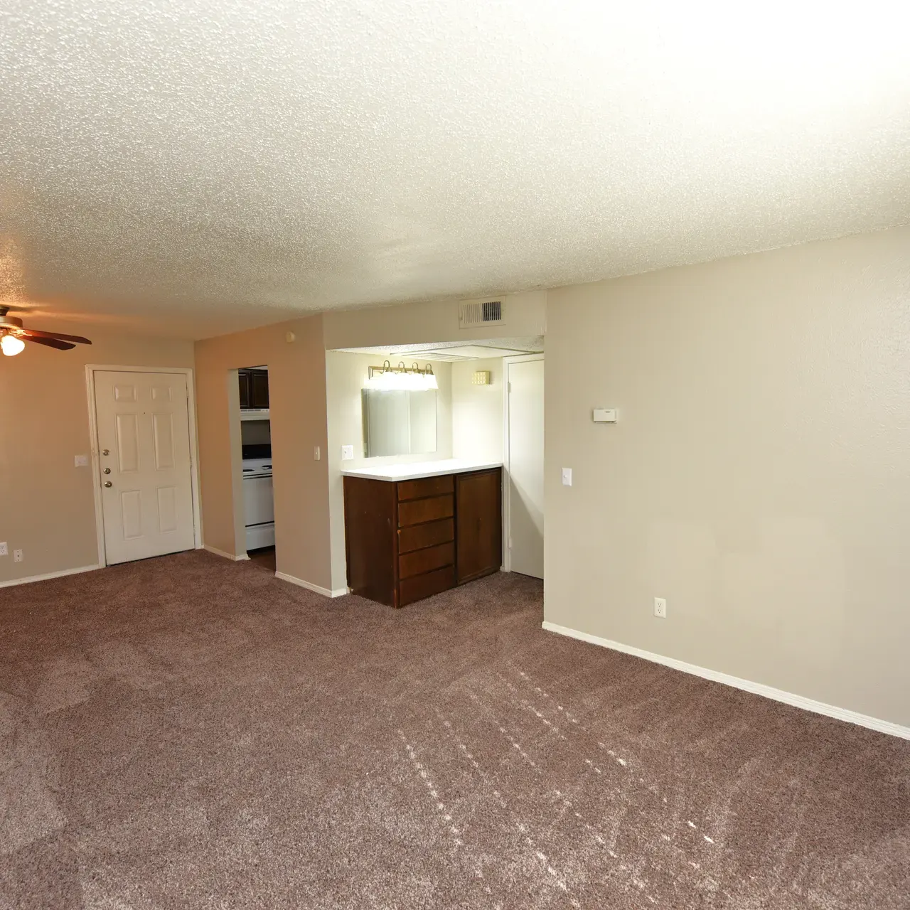 Raintree Meadows Apartments
