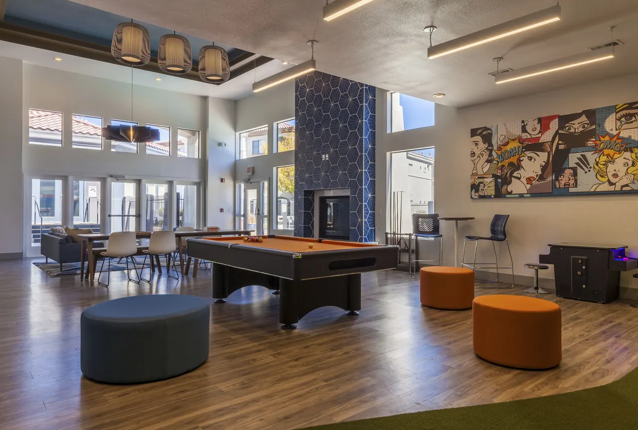 Ventana Canyon Apartments