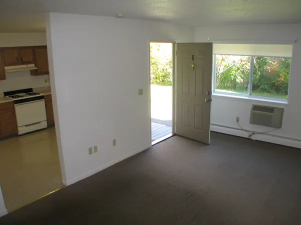 Summer Brook Apartments
