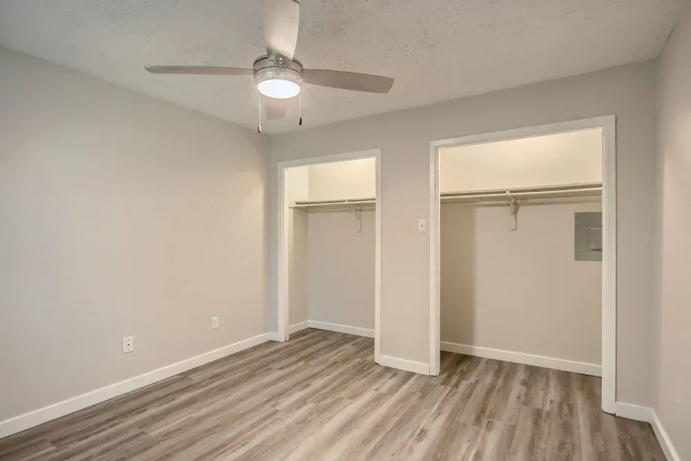 Rochelle Plaza Apartments