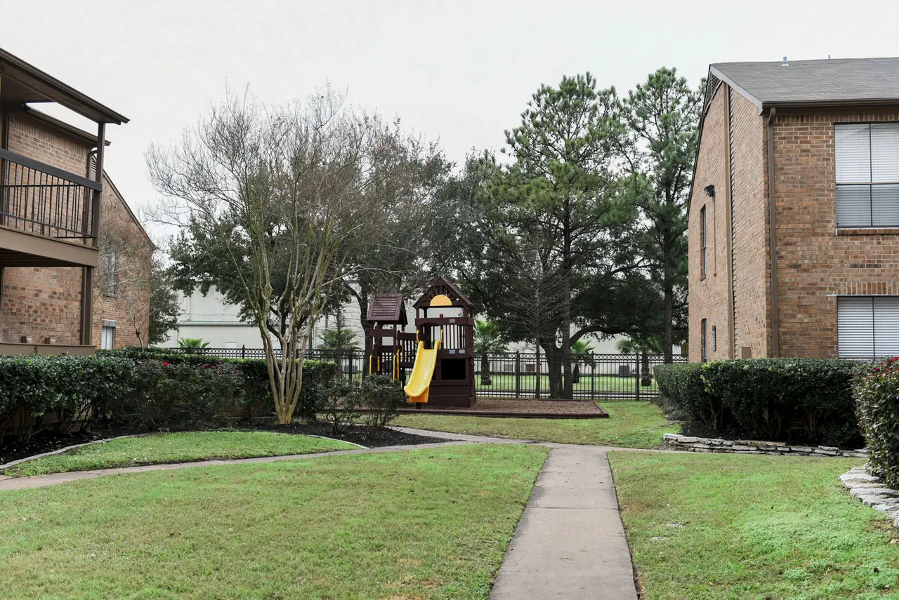 Westborough Crossing Apartments