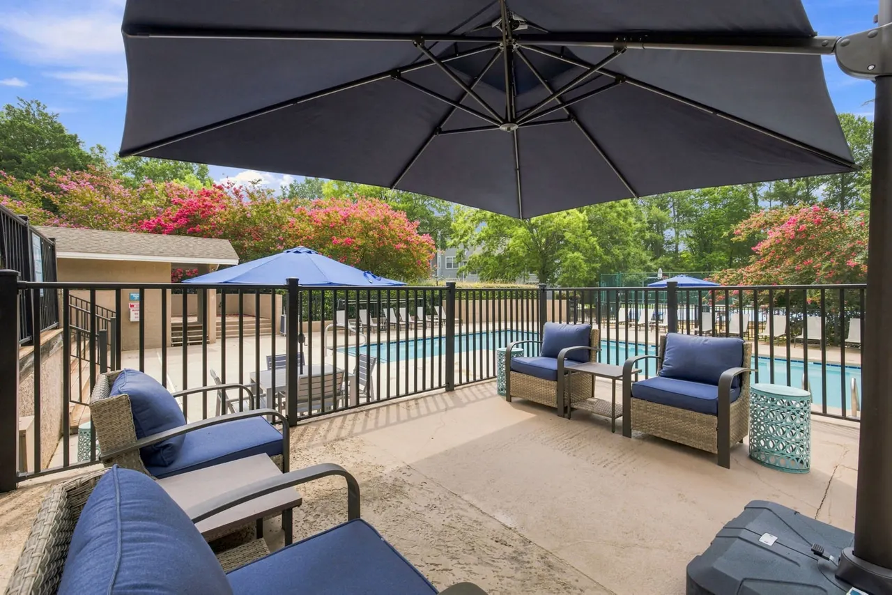 Sunstone Apartments