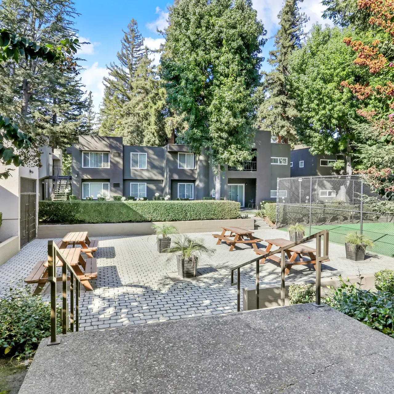 Marina Village West Apartments