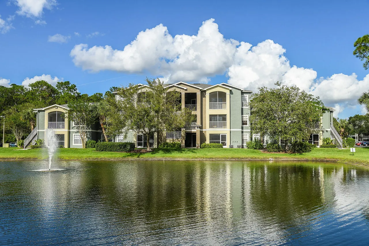 Stonebrook Apartments