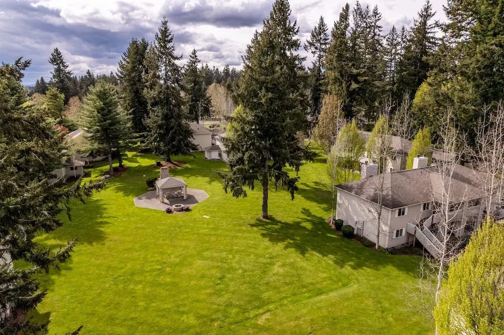 Summers Manor
