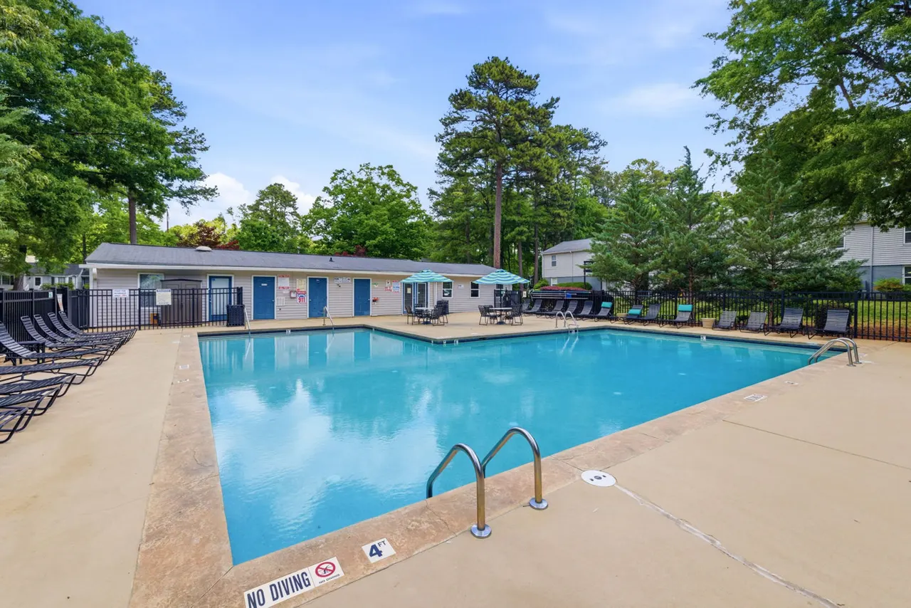 North Oaks Landing