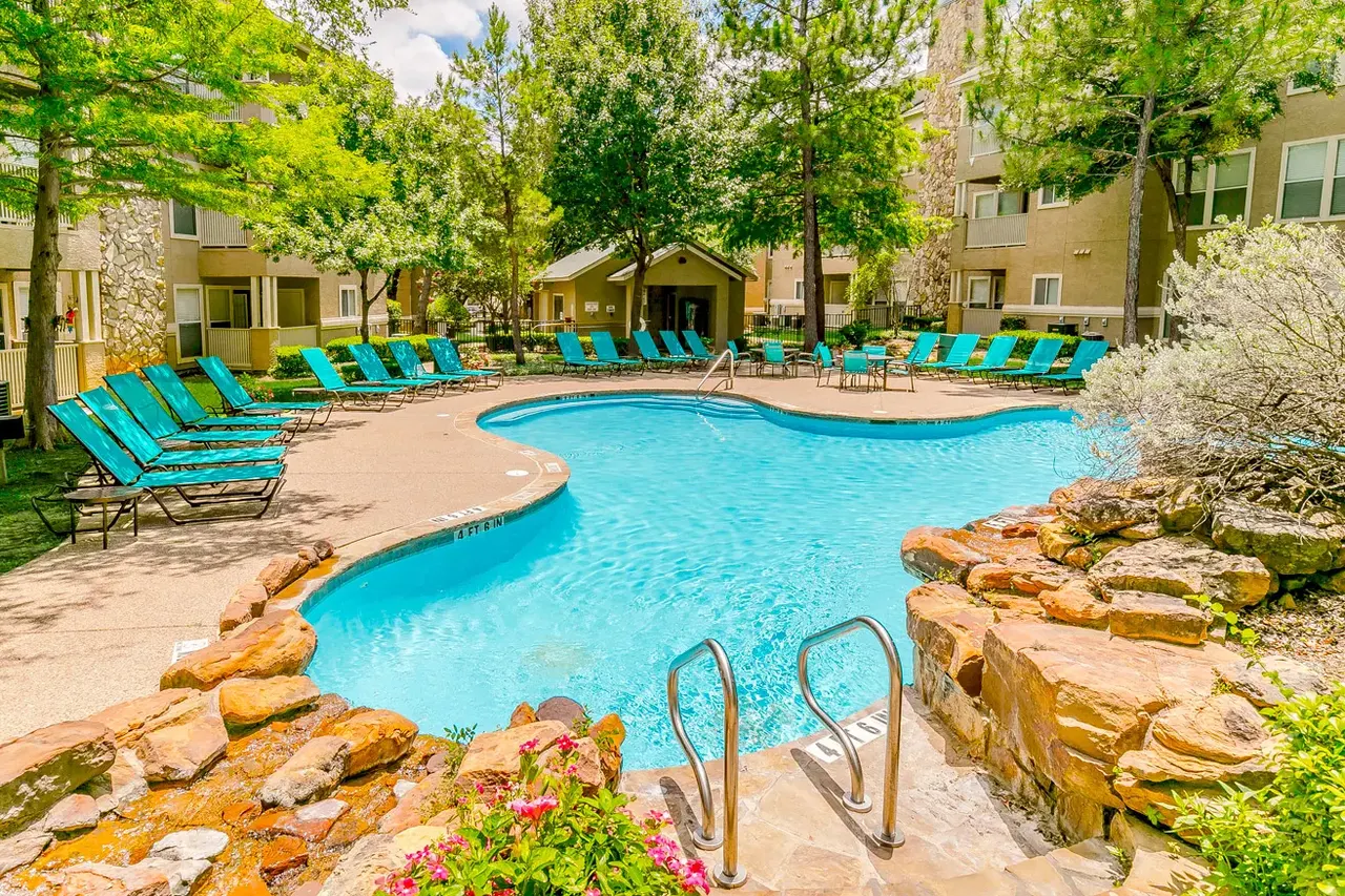 Oakmont of Bear Creek Apartments
