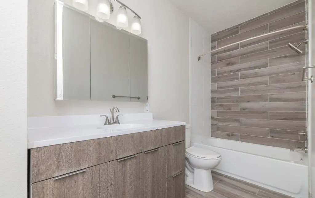 Stonington Farm Apartments