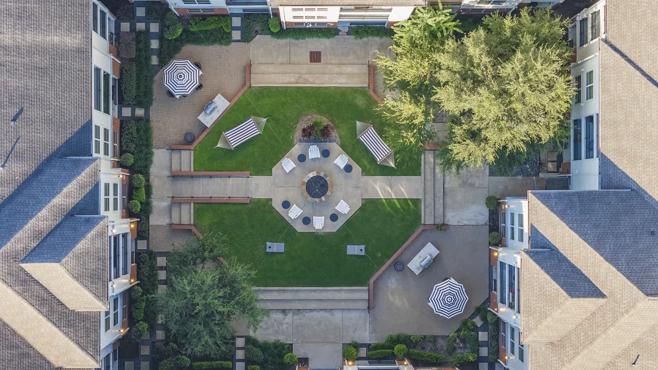 Domain West Apartments