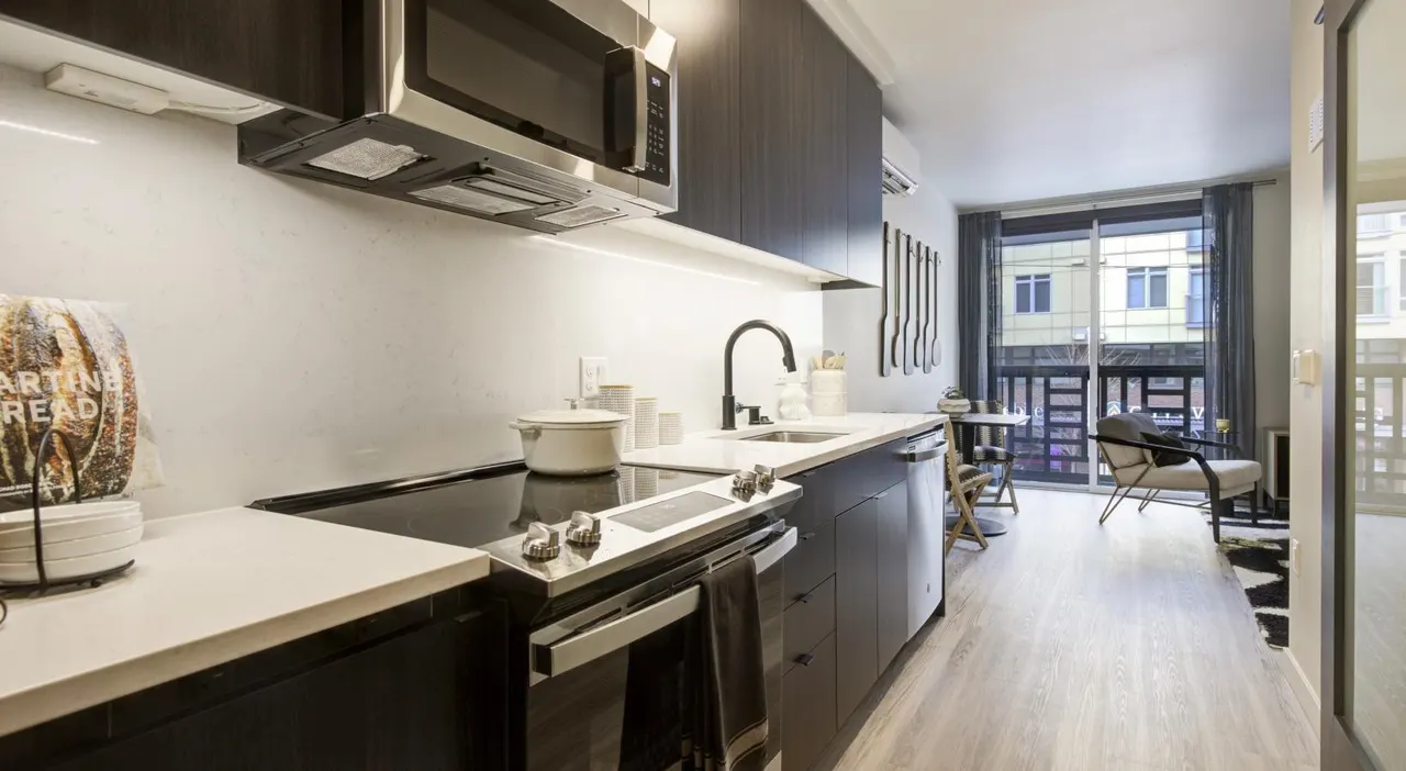 Maris Apartments