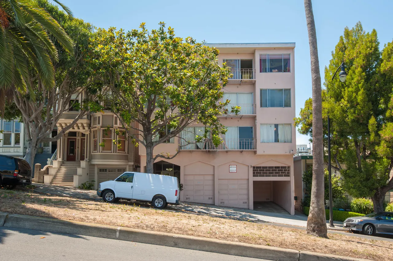 1064 Dolores Apartments