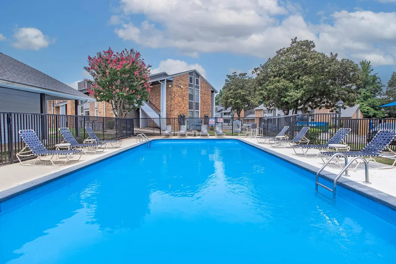 The Park at Hollyford Apartments