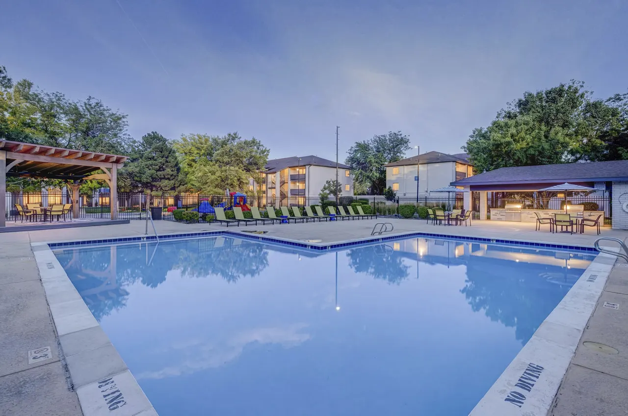 Eagle's Landing Apartments