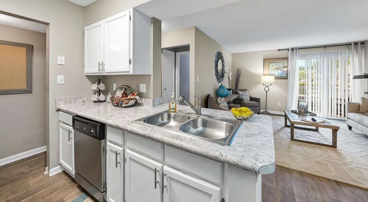 Spring House Apartments