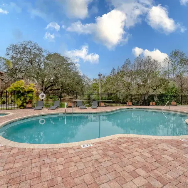 Harbor Oaks Apartments
