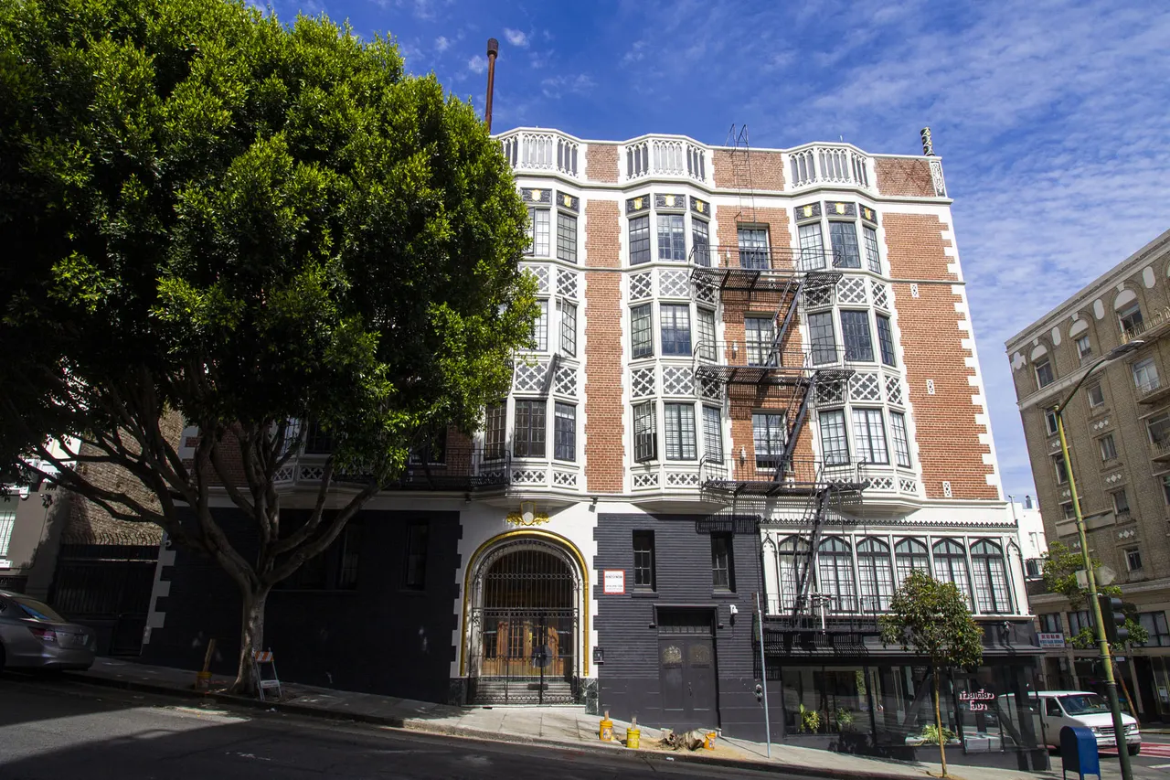 610 Leavenworth Apartments