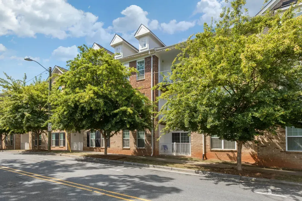 Crest Gateway Apartments