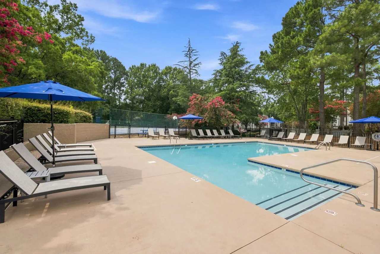 Sunstone Apartments